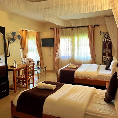 Sunset Hotel エンテベ エクステリア 写真
